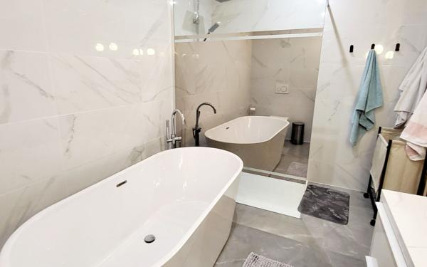 Maison à vendre    3 pièces • 120 m2 Rogny-les-Sept-Écluses