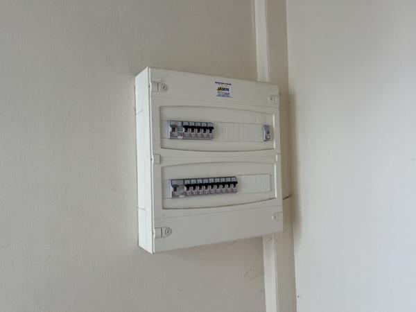 Immeuble à vendre |  Descartes |  163 m²