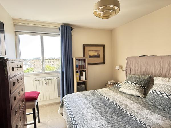 Montpellier (34000) Appartement 4 pièces 2 places de parking et cave Montpellier Antigone