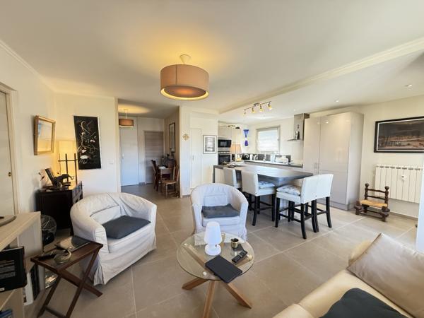 Montpellier (34000) Appartement 4 pièces 2 places de parking et cave Montpellier Antigone