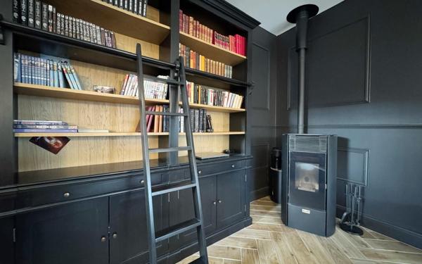 Maison à vendre    4 pièces • 145 m2 Ostwald