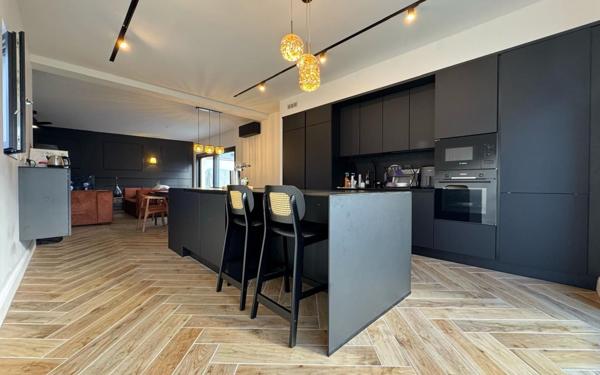 Maison à vendre    4 pièces • 145 m2 Ostwald