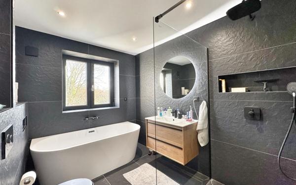 Maison à vendre    4 pièces • 145 m2 Ostwald