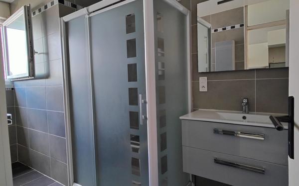 Maison à vendre    5 pièces •  Bousbecque