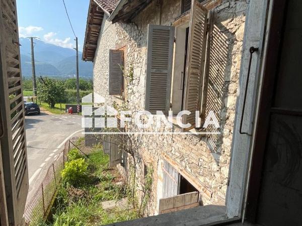 À vendre Maison 6 pièces 235 m² - Saint-ismier 38330