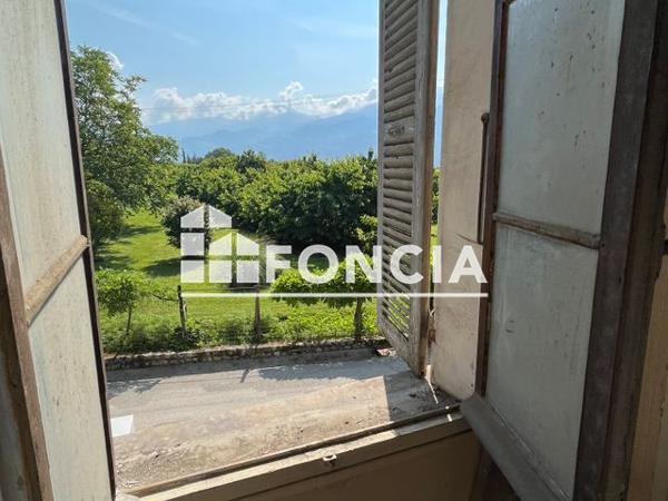 À vendre Maison 6 pièces 235 m² - Saint-ismier 38330