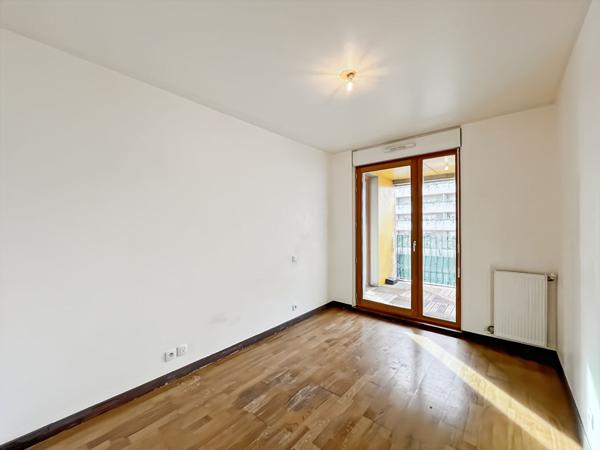 À vendre : Appartement 4 pièces à Bordeaux, secteur Belcier