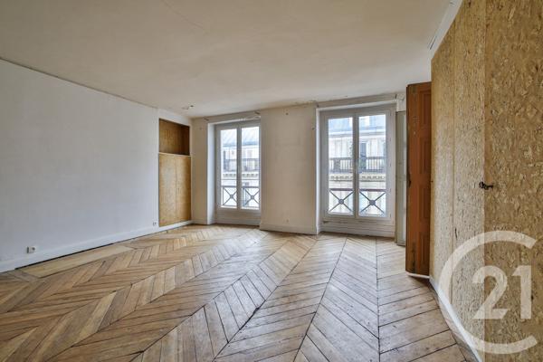 Appartement F6 à vendre  5 pièces - 121,60 m2 PARIS - 75009