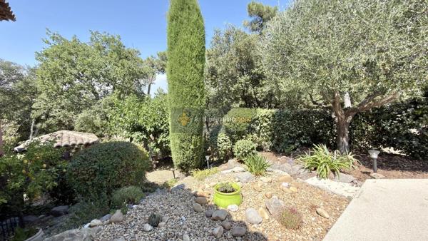 Vente                                                      Maison
                        
                     8 pièces                      190 m2                     à Fréjus