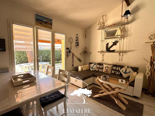 Villa dans une résidence avec piscine