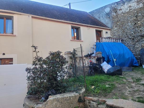 Maison à CHAUMES EN BRIE (77390)