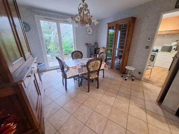 Beauvais (60000) ** L'ESSENTIELLE **