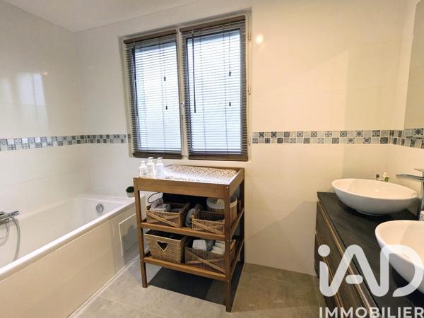 Maison à vendre 6 pièces 112 m² Brie-Comte-Robert