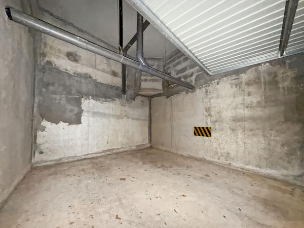 A vendre garage / box Bordeaux 33000