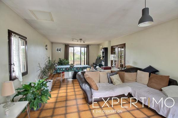 Fuveau (13710) Villa 5 chambres vue sainte Victoire sur 2 Logements