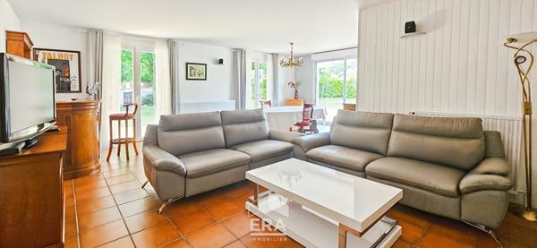 LE PIAN MEDOC 33290 - Maison de plain-pied 115m² sur 1000 m² de terrain - CALME ET ARBORE