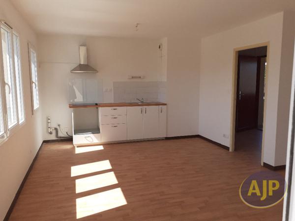 Location appartement Montreuil Sur Ille : 664 € - AJP Immobilier Pacé
