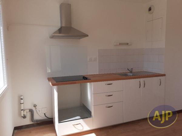 Location appartement Montreuil Sur Ille : 664 € - AJP Immobilier Pacé