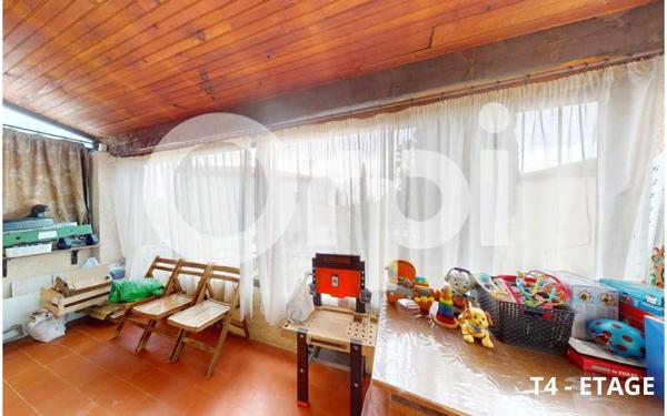 Maison à vendre    6 pièces •  Cuers