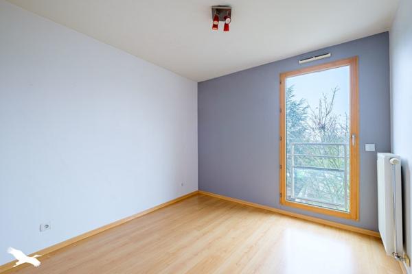 Appartement à louer 1 000 € CC Bron 3 p 86 m² DPE C