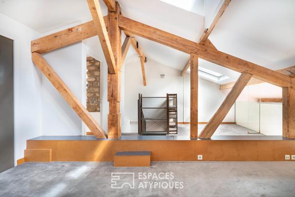 Un loft sous les toits, au coeur du Paris historique