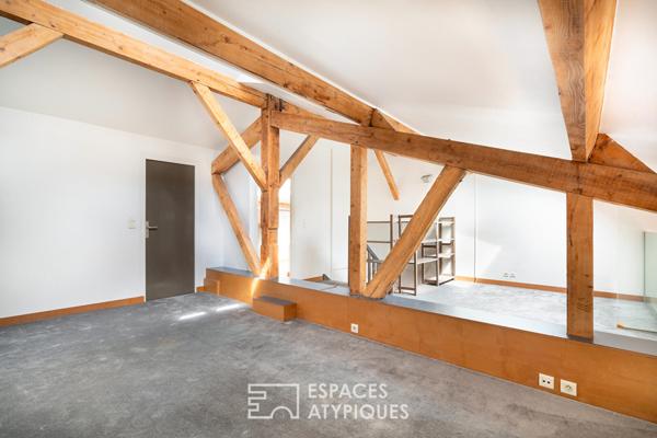 Un loft sous les toits, au coeur du Paris historique