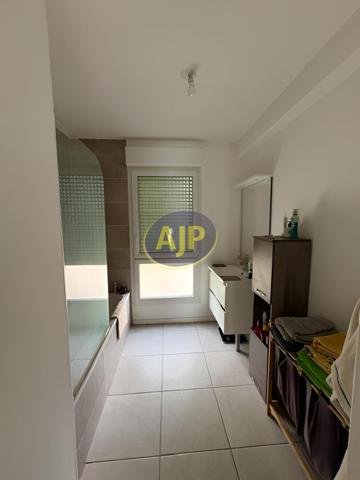 Appartement à louer Nantes : 3 pièces, 61m² avec 2 chambre(s) à 828€ - AJP Immobilier Nantes Sud