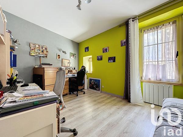 Maison à vendre 4 pièces 145 m² Mauzé-sur-le-Mignon