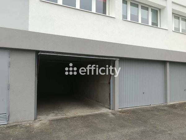 Appartement
         3 pièces
        - 67 m² 85 000 € *