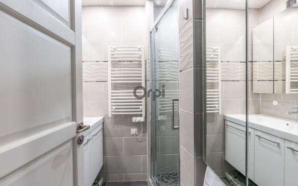 Appartement à vendre    2 pièces • 48,04 m2 Saint-Maur-des-Fossés