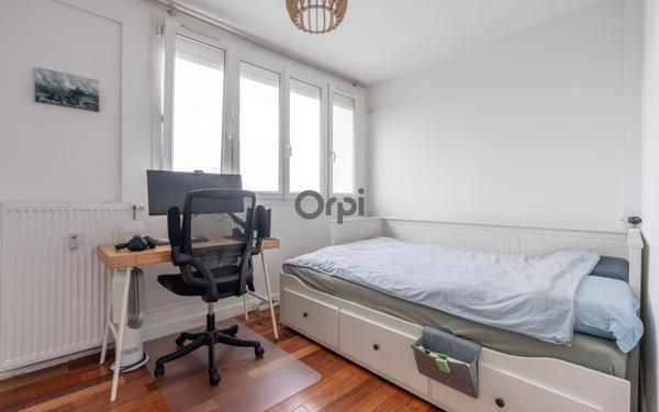 Appartement à vendre    2 pièces • 48,04 m2 Saint-Maur-des-Fossés