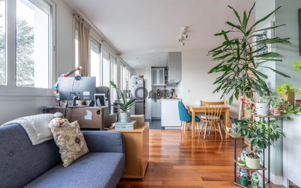 Appartement à vendre    2 pièces • 48,04 m2 Saint-Maur-des-Fossés