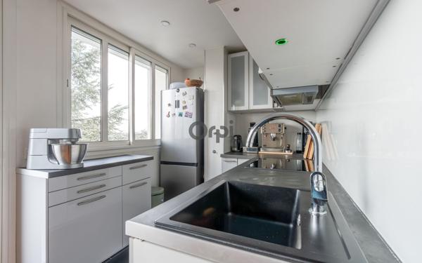 Appartement à vendre    2 pièces • 48,04 m2 Saint-Maur-des-Fossés