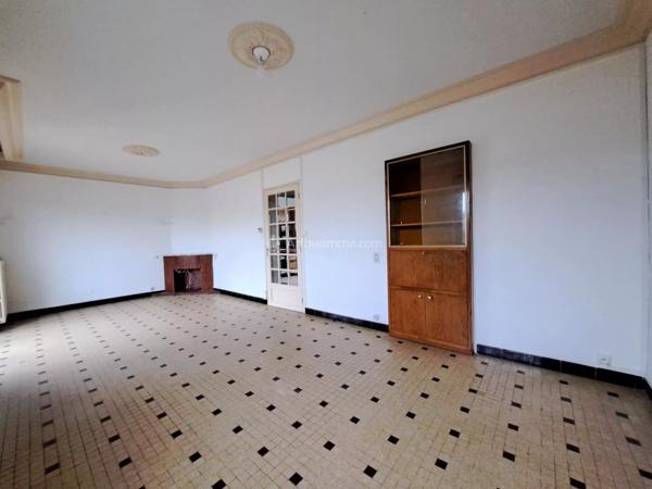 Location                                                      Maison de ville
                        
                     4 pièces                      82 m2                     à Carmaux
