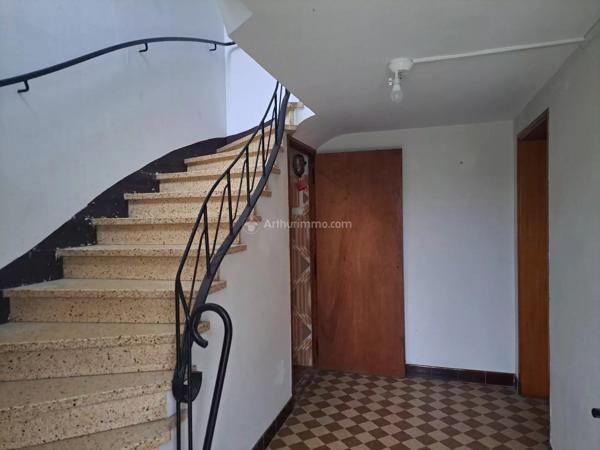Location                                                      Maison de ville
                        
                     4 pièces                      82 m2                     à Carmaux
