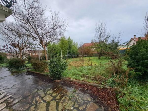 Location                                                      Maison de ville
                        
                     4 pièces                      82 m2                     à Carmaux