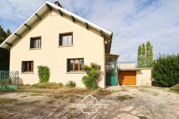 Maison à rénover 3 chambres avec jardin, garage et vue sur le Revermont, à Beaufort-Orbagna (39)