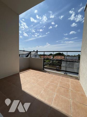 A VENDRE - LA MONTAGNE - Centre - Appartement T3 d'env 65.83m² hab avec balcon et parking