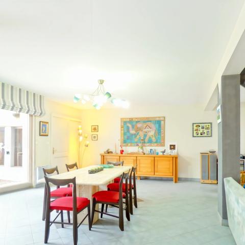 PROPRIÉTÉ D’EXCEPTION – QUARTIER NUNGESSER, VALENCIENNES (59)