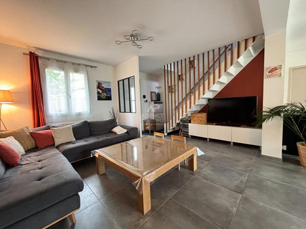 Maison Saint Ouen L Aumone 6 pièce(s) 133.42 m2 €429 000 ** - Référence 11220