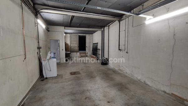 Maison à vendre BAR LE DUC - rénovation soignée - 126 m² - dépendances - terrasse et terrain.