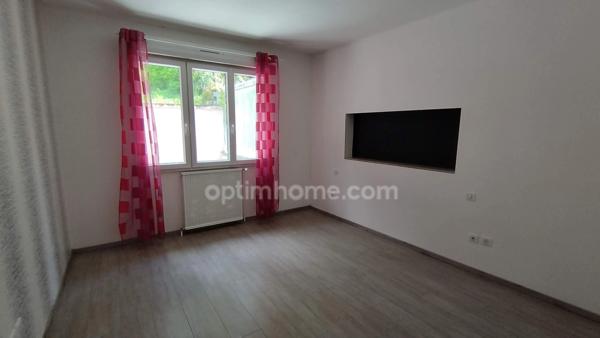 Maison à vendre BAR LE DUC - rénovation soignée - 126 m² - dépendances - terrasse et terrain.