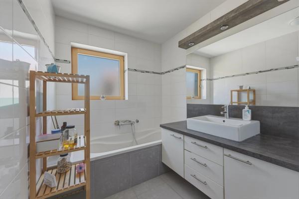 Maison à vendre 6 pièces VERSONNEX (01)