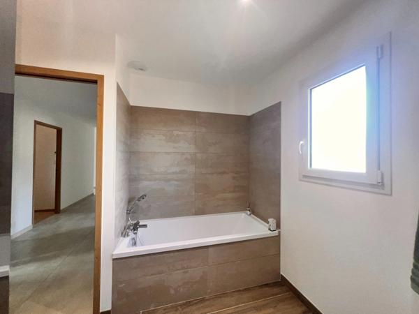 Maison contemporaine  à vendre de plein pied 5 pièces ISLE (87)