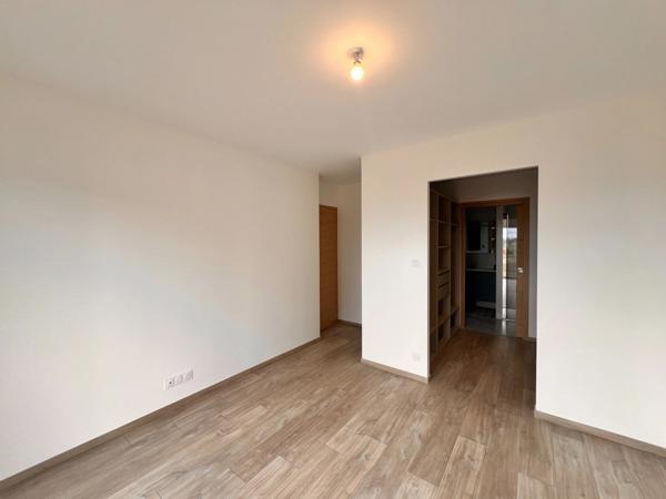 Maison contemporaine  à vendre de plein pied 5 pièces ISLE (87)