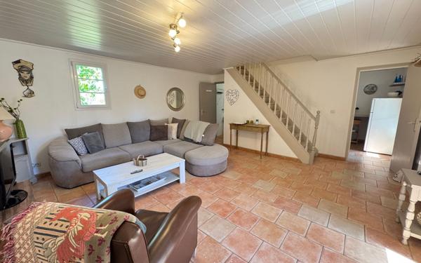 Maison à vendre    14 pièces •  Châteauneuf-Val-Saint-Donat