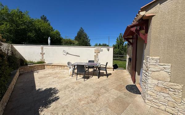 Maison à vendre    14 pièces •  Châteauneuf-Val-Saint-Donat