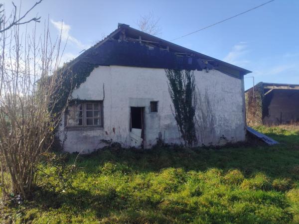 Ensembles de maisons + annexes + terrain