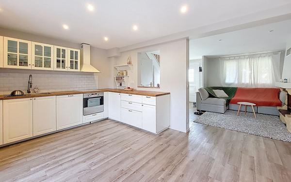 Maison à vendre    4 pièces • 78,20 m2 Ozoir-la-Ferrière