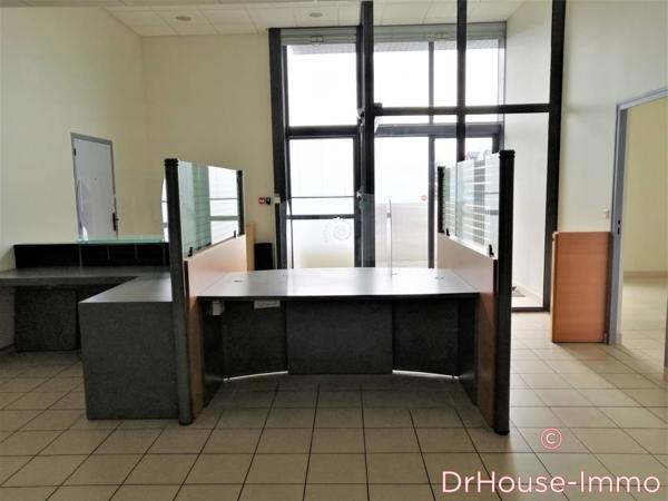 Bureau à vendre 13 pièces de 400 m²